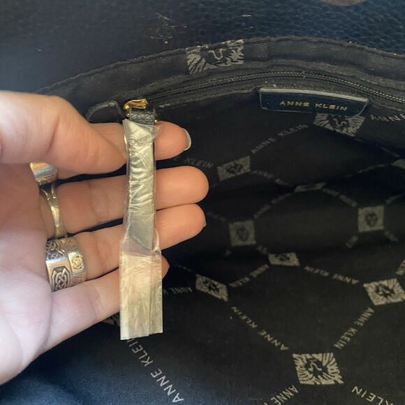Anne Klein Large Shoulder Bag Tote. Black. Bandana & keychain Wallet. Pleather. - Picture 10 of 16